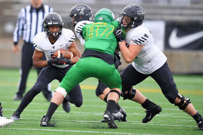 Tualatin.West-Linn.6A-football-semifinal.Leon-Neuschwander.68